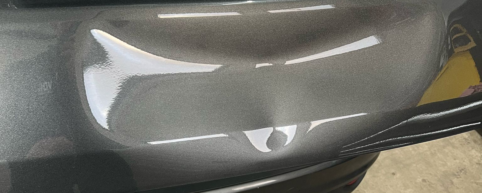 Uitdeuken zonder spuiten